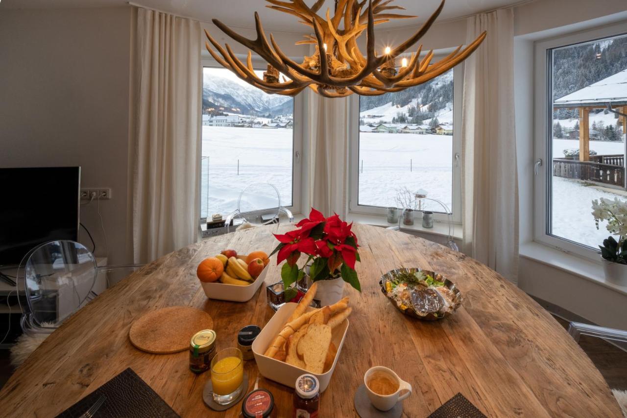 Apartmenthaus Mountainvista ไคลนาร์ล ภายนอก รูปภาพ