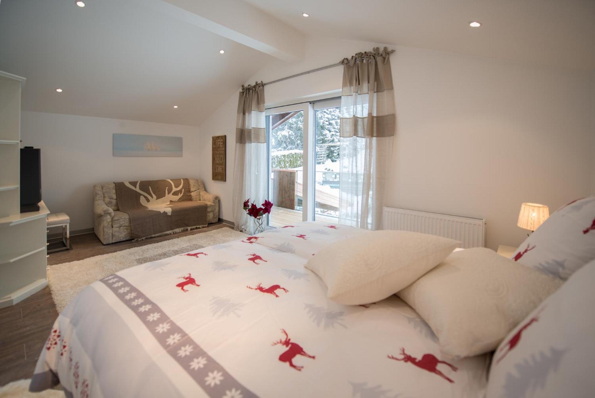 Apartmenthaus Mountainvista ไคลนาร์ล ภายนอก รูปภาพ