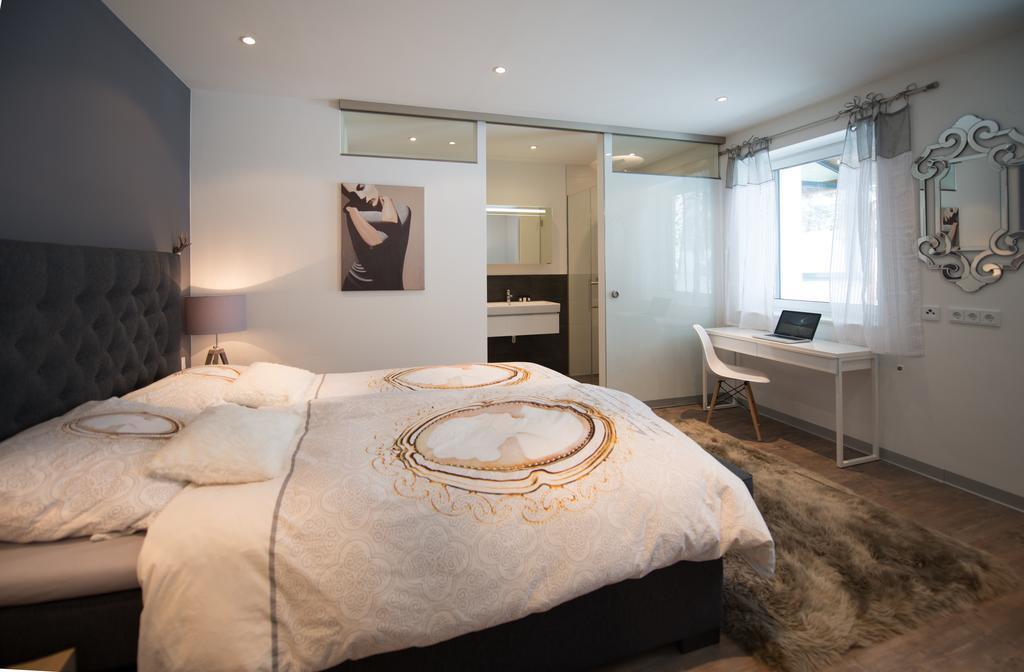 Apartmenthaus Mountainvista ไคลนาร์ล ห้อง รูปภาพ