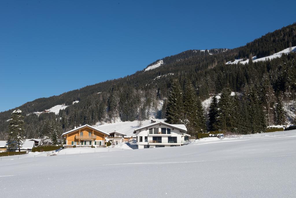 Apartmenthaus Mountainvista ไคลนาร์ล ภายนอก รูปภาพ